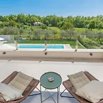 Semesterbostad In Novigrad With Pool And Sea Views